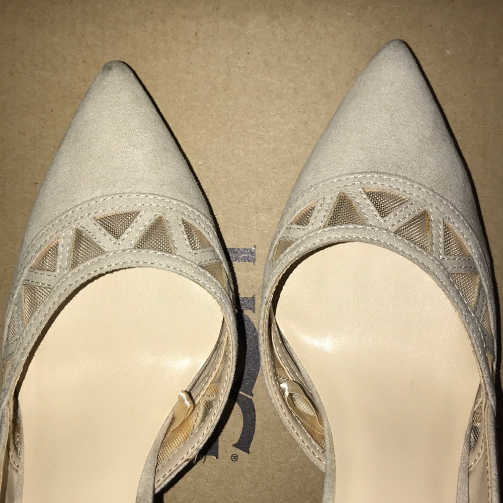 Marc fisher suede heels